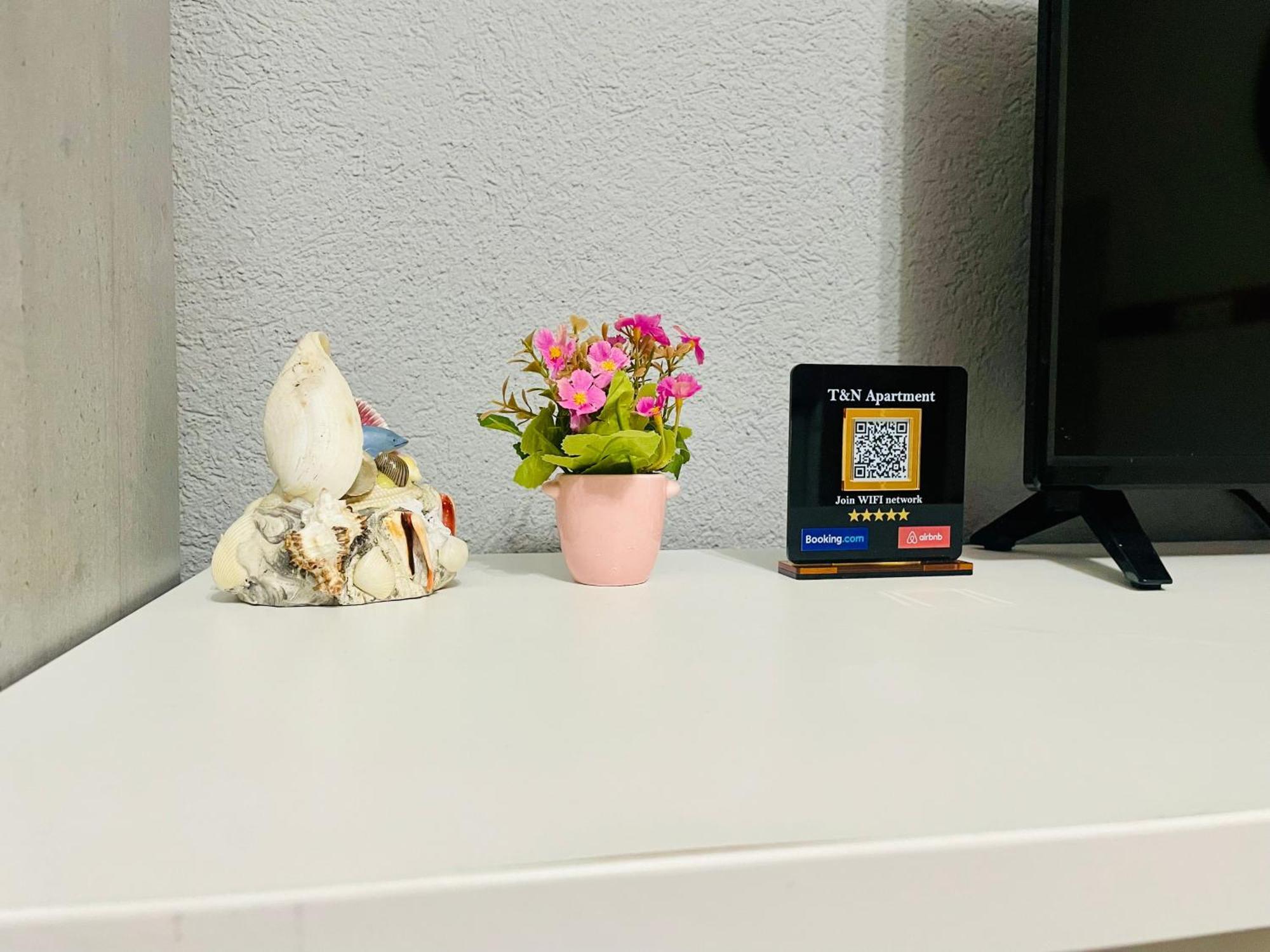 Apartment T&n Studio-center-free Parking,ac,train-bus Station *