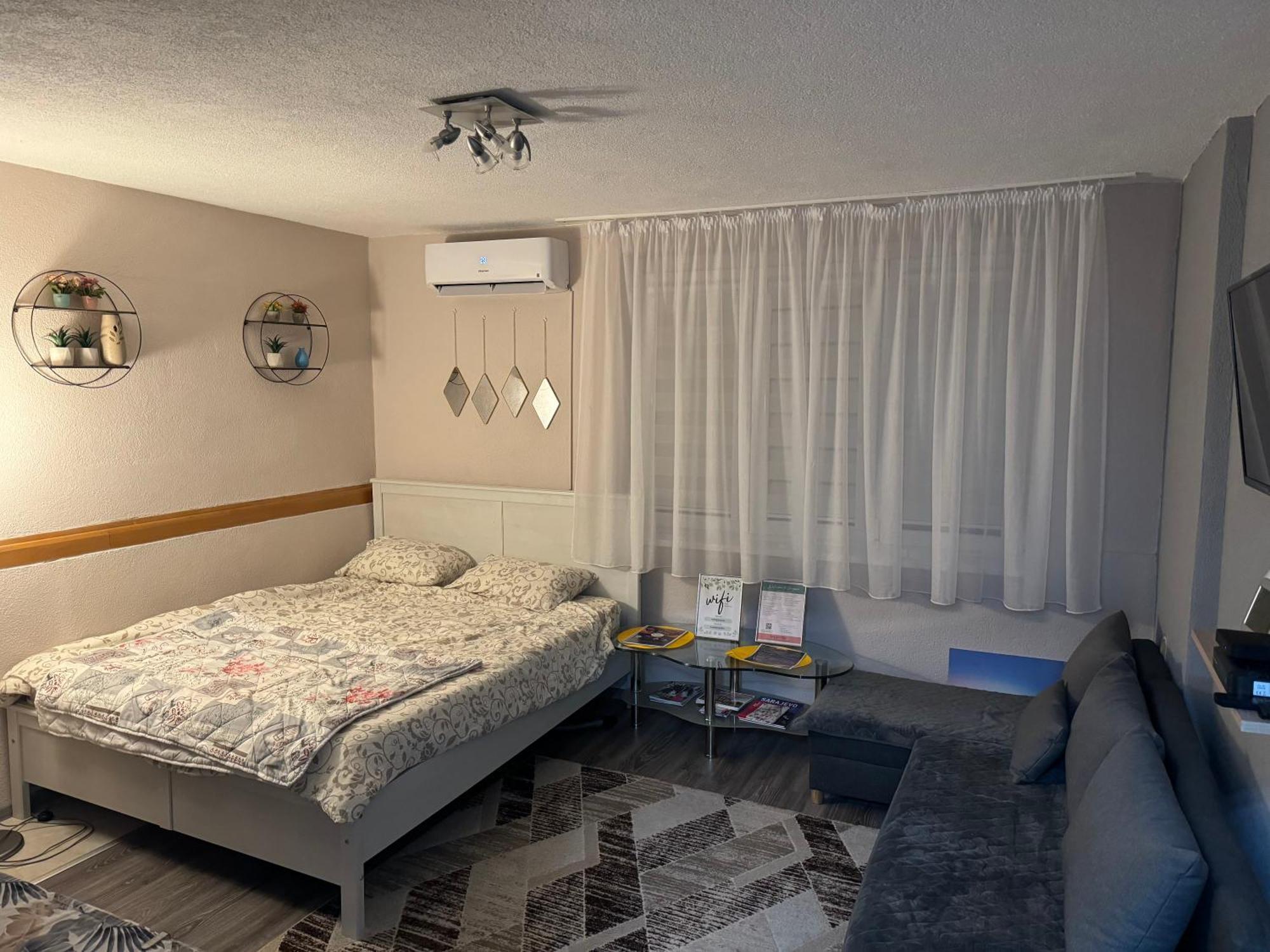 T&n Studio-center-free Parking,ac,train-bus Station Apartment *