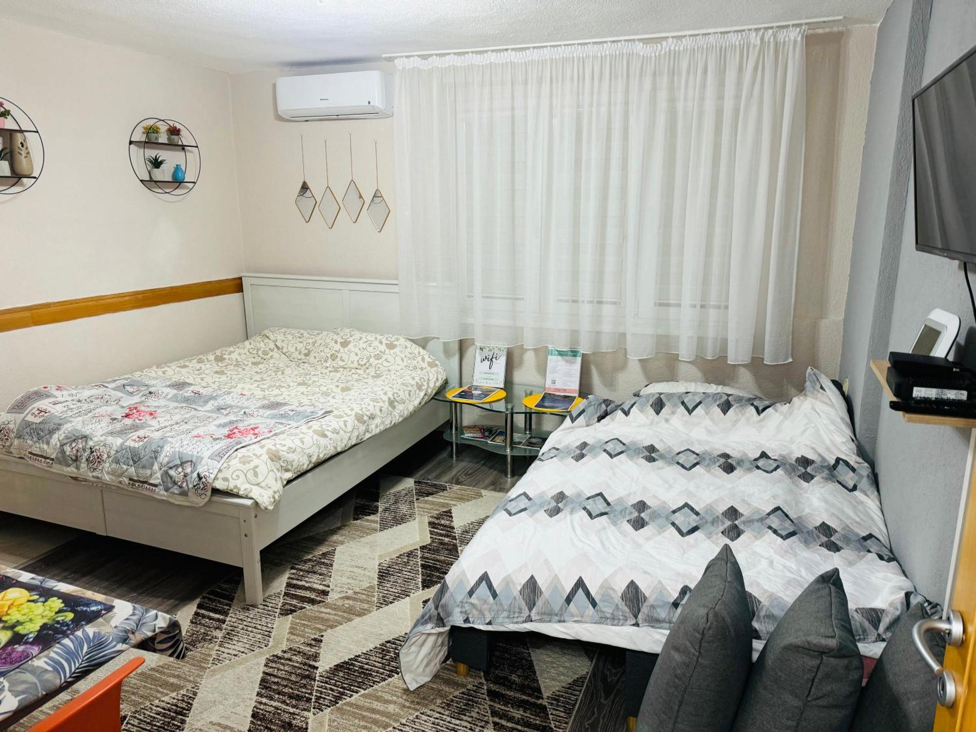 Apartment T&n Studio-center-free Parking,ac,train-bus Station *